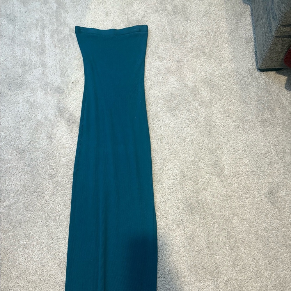 Sleek Teal Maxi Dress - Form-Fitting Women’s Style